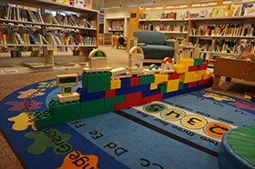 Mount Airy branch play and learn center picture 2